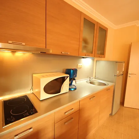 Menada Nestinarka * Tsarevo