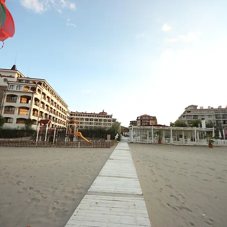 Menada Nestinarka Apartamento Tsarevo