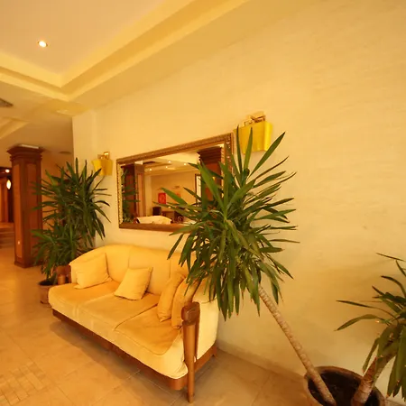 Menada Nestinarka * Царево