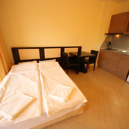 Menada Nestinarka Апартамент *