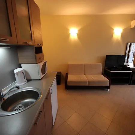 Menada Nestinarka Царево