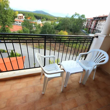 Menada Nestinarka * Царево